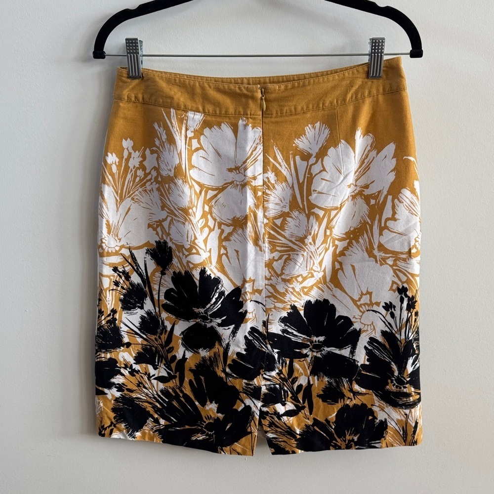 π Floral Skirt in Mustard & White - Picture 4 of 6